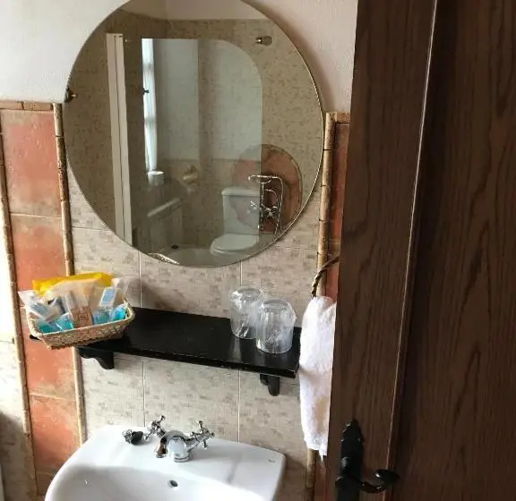 バスタブ付きスタンダードルーム, Y Apartamentos Penarronda Playa