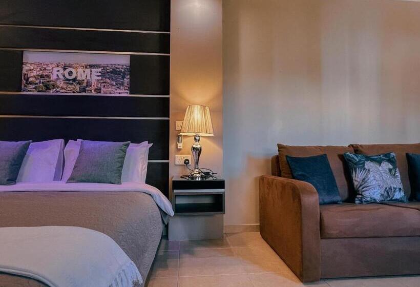 اتاق استاندارد سه تخته با چشمانداز باغ, Il Gardjola Bed And Breakfast