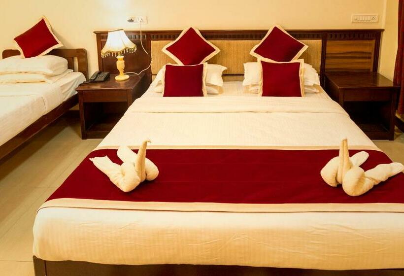 غرفة ديلوكس, Kstdc Hotel Mayura Chalukya, Badami