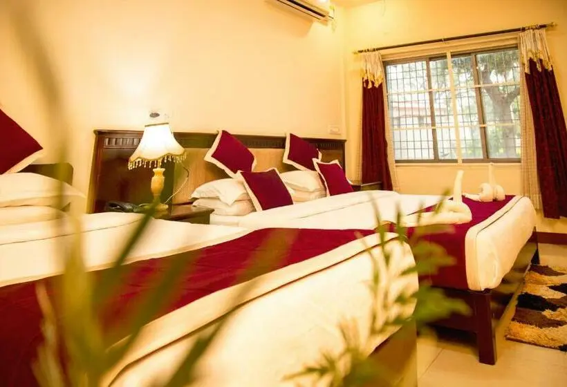Deluxe-huone, Kstdc Hotel Mayura Chalukya, Badami
