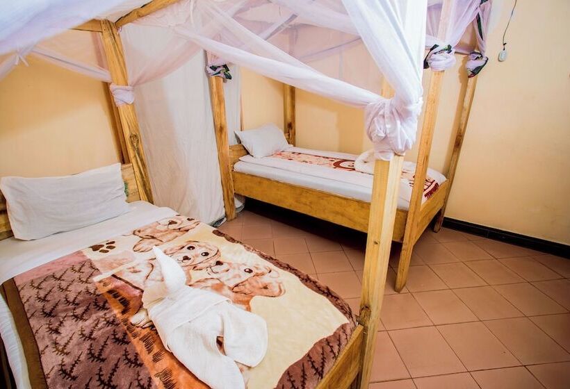 스탠다드 트리플 룸, The Secret Garden Hotel Moshi