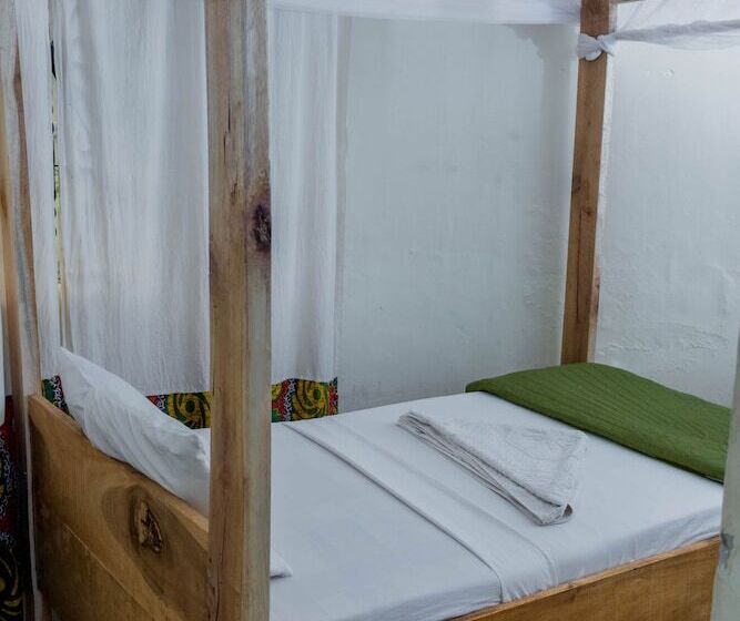 스탠다드 싱글 룸, The Secret Garden Hotel Moshi