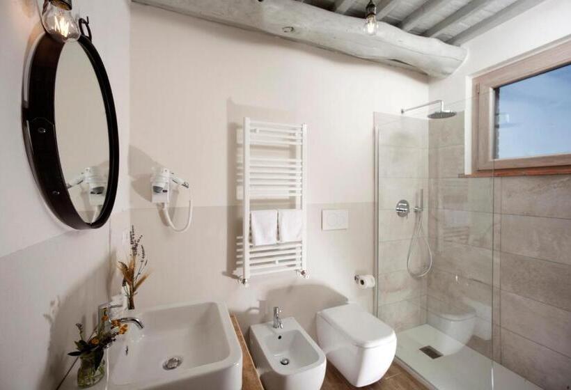 Номер Стандарт, Casale Sterpeti