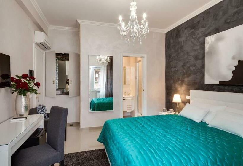 سوئیت با بالکن, Dreamsrome Suites