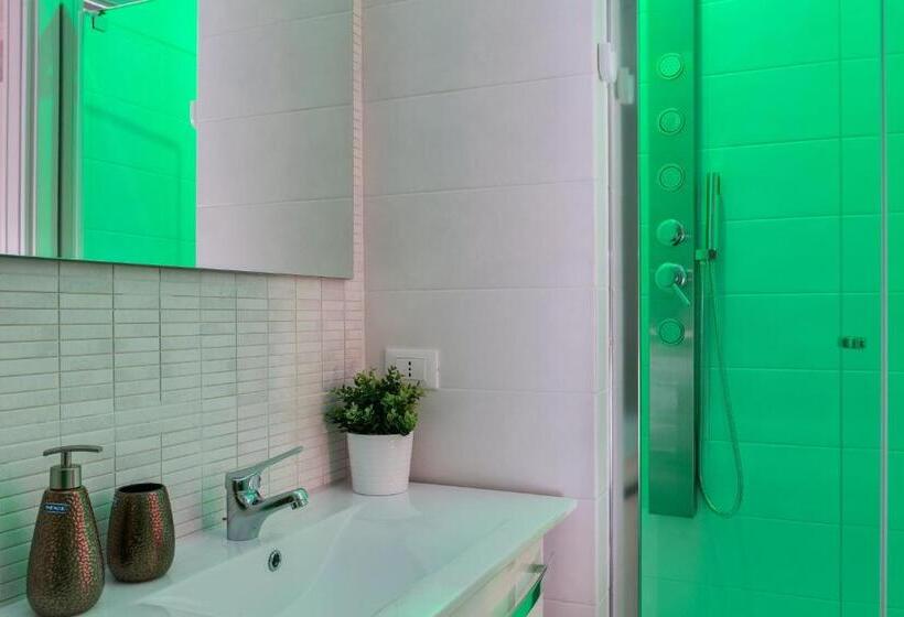 سوییت جونیور با بالکن, Dreamsrome Suites