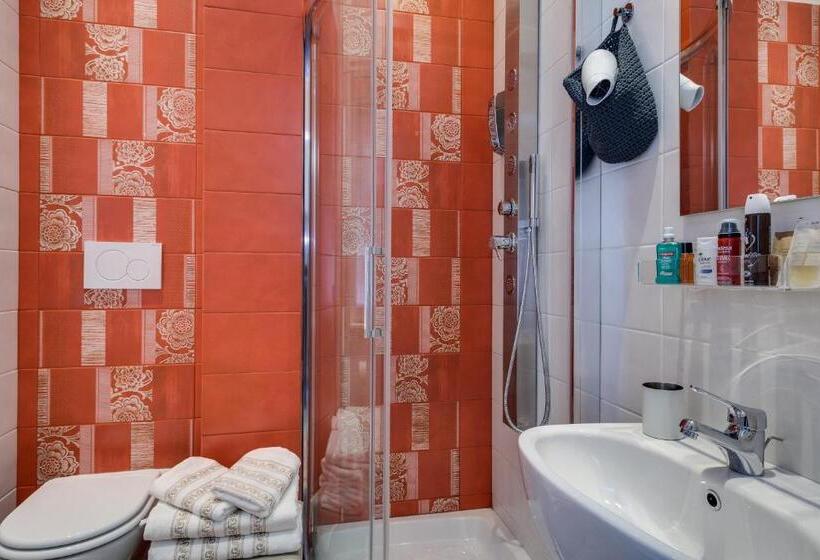 سوییت جونیور, Dreamsrome Suites