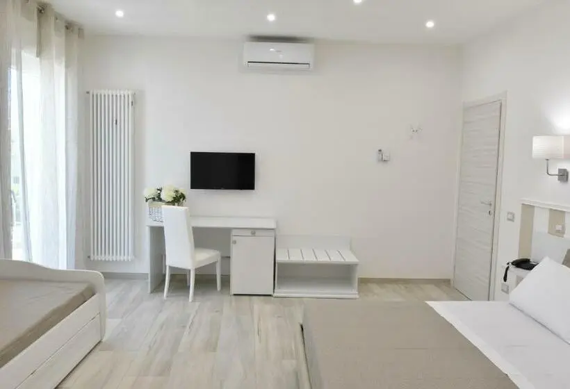 バルコニー付きデラックスルーム, Finestre Sul Borgo
