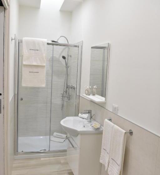 غرفة ديلوكس, Finestre Sul Borgo