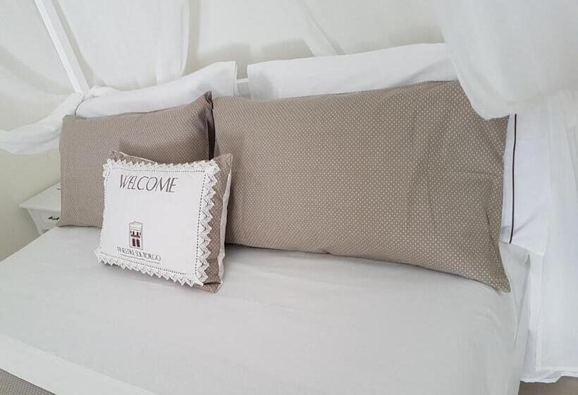 جناح ديلوكس, Finestre Sul Borgo