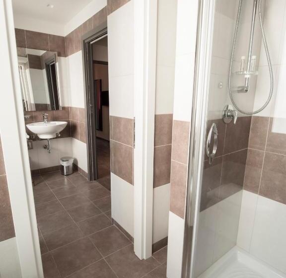 חדר דלוקס, Novecento