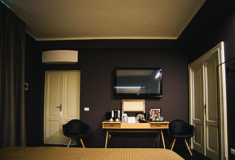 اتاق استاندارد با تخت بزرگ, Palazzo Gozzi Bed & Beauty