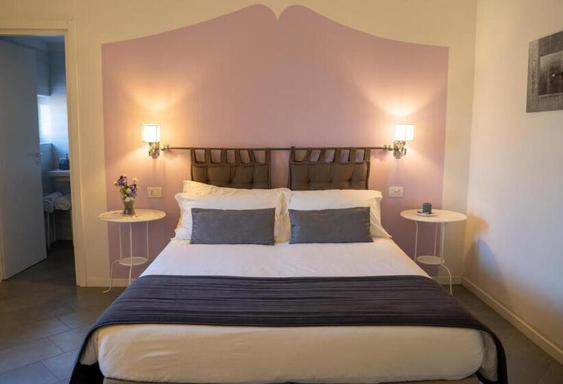 اتاق استاندارد, Sotto Le Stelle Ai Decumani