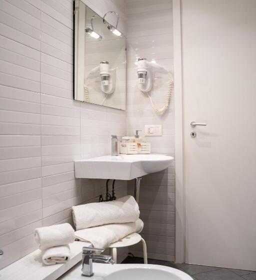 اتاق استاندارد, Sotto Le Stelle Ai Decumani