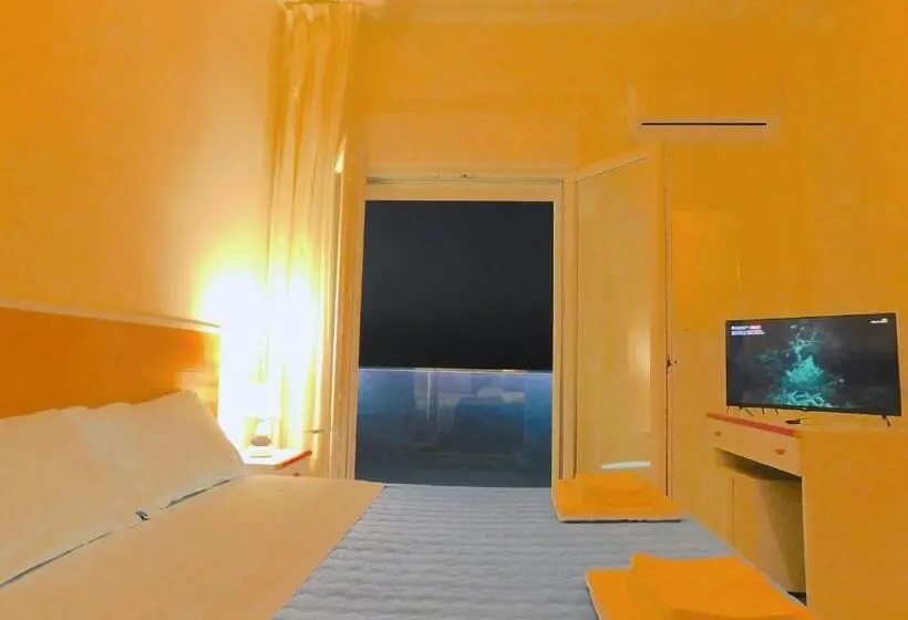 اتاق استاندارد سه نفره, Albergo Lido Diomedee