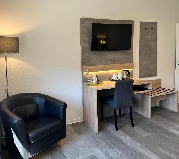 스탠다드 트리플 룸, An