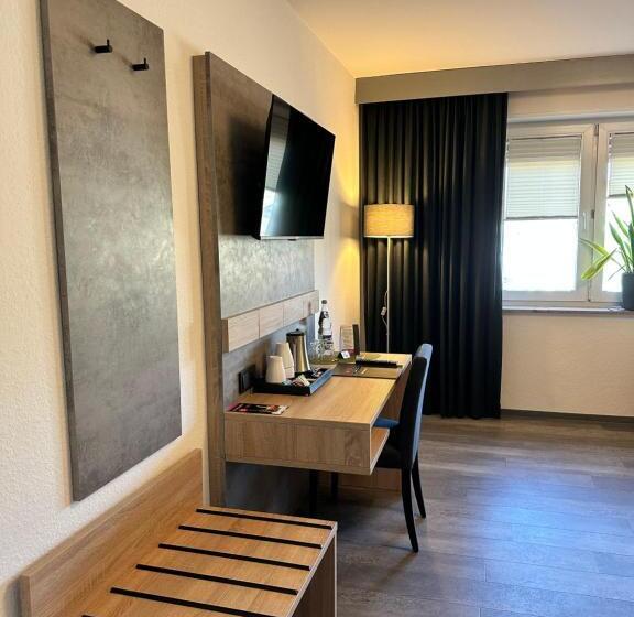 스탠다드 트리플 룸, An