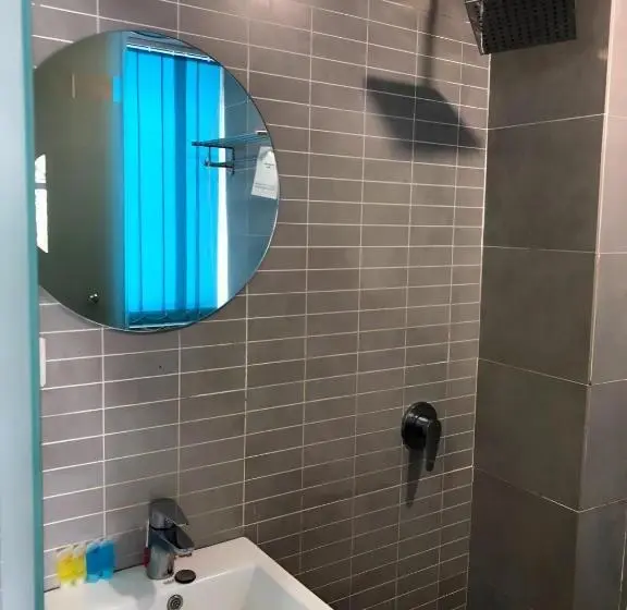 Quarto standard, Double Happiness
