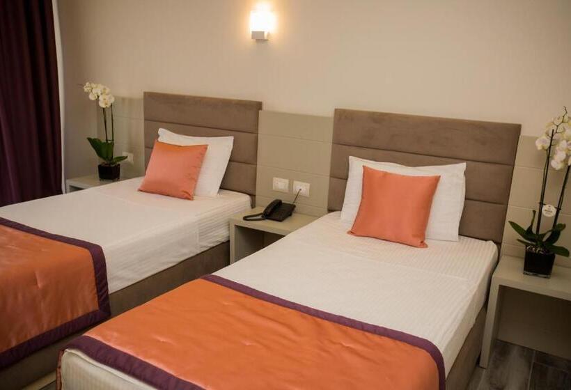 اتاق استاندارد با چشم‌انداز کوهستان, Elysium