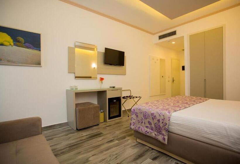 اتاق سوپریور با چشم‌انداز جانبی دریا, Elysium