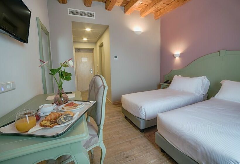 غرفة كلاسيكية, Fracanzana