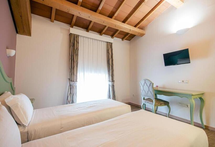 غرفة كلاسيكية, Fracanzana