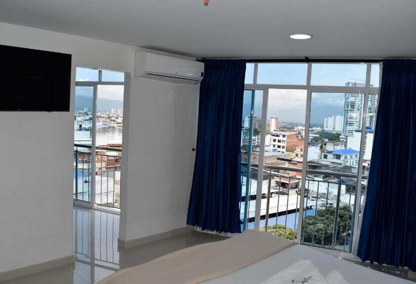 جناح مزود بجاكوزى, Isla Mayor