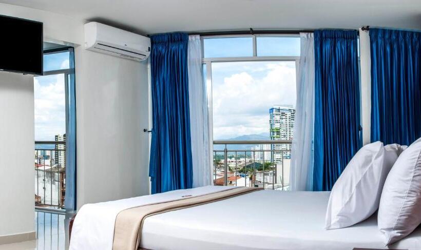 جناح مزود بجاكوزى, Isla Mayor