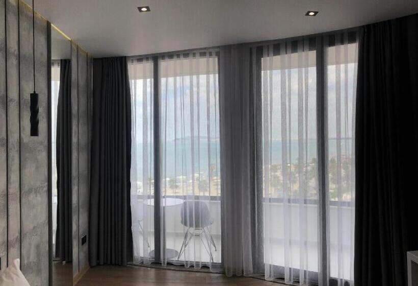 디럭스 테라스 룸 바다 전망, Mirage