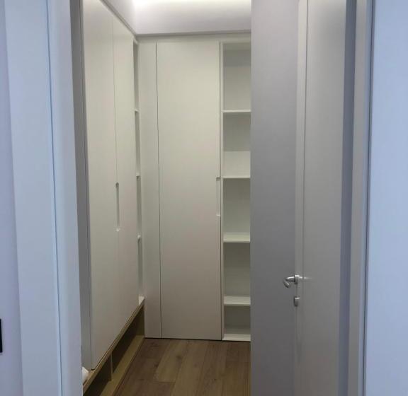 디럭스 룸, Mirage