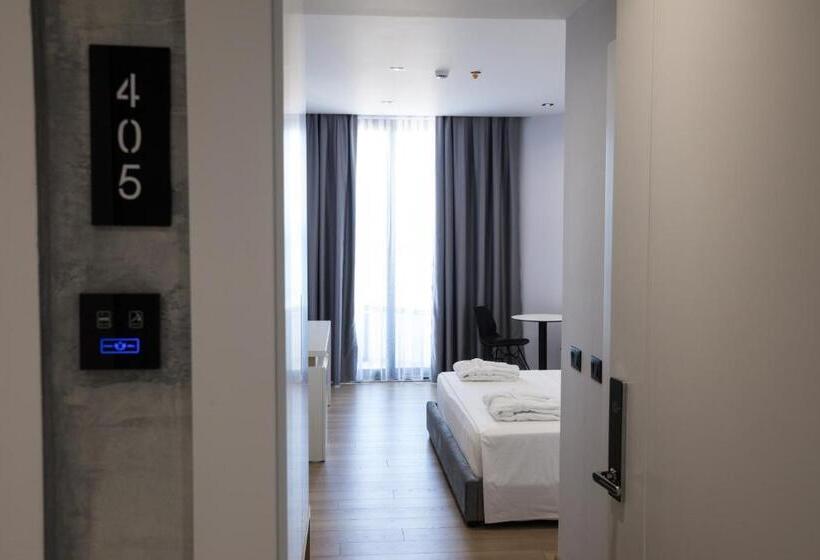 수피리어 룸, Mirage