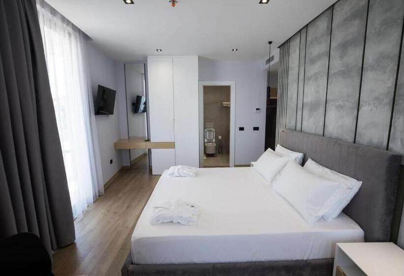 수피리어 룸, Mirage