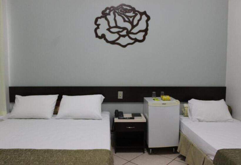 标准三人间, Novo Hotel Herta