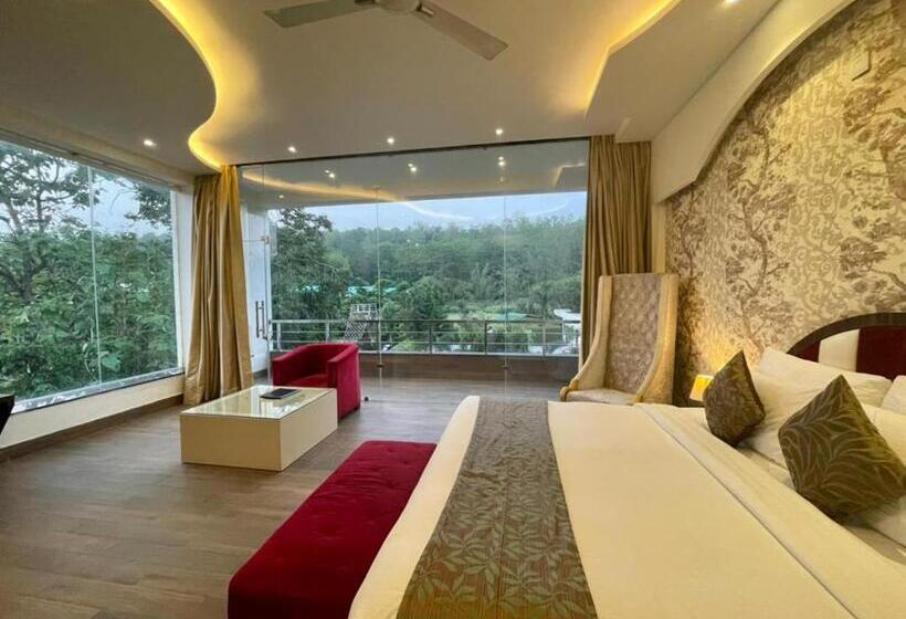 Президентский Люкс, Winsome Resort & Spa Corbett