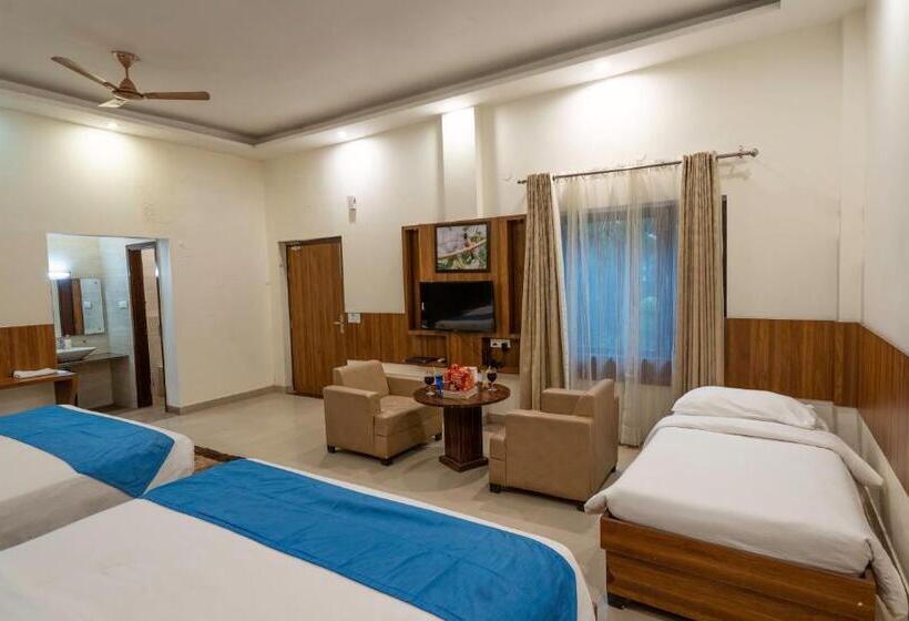 חדר משפחתי נוף לגינה, Winsome Resort & Spa Corbett