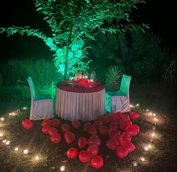 חדר משפחתי נוף לגינה, Winsome Resort & Spa Corbett