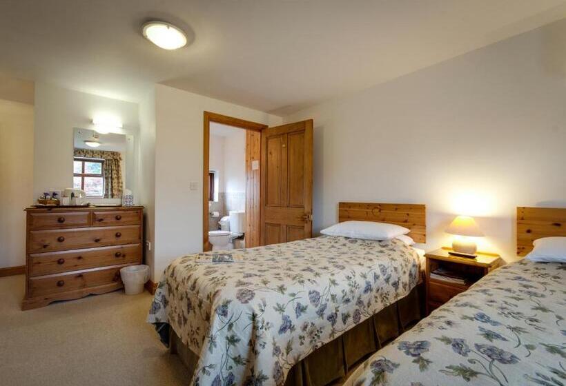 Номер Стандарт, Parr Hall Farm, Eccleston