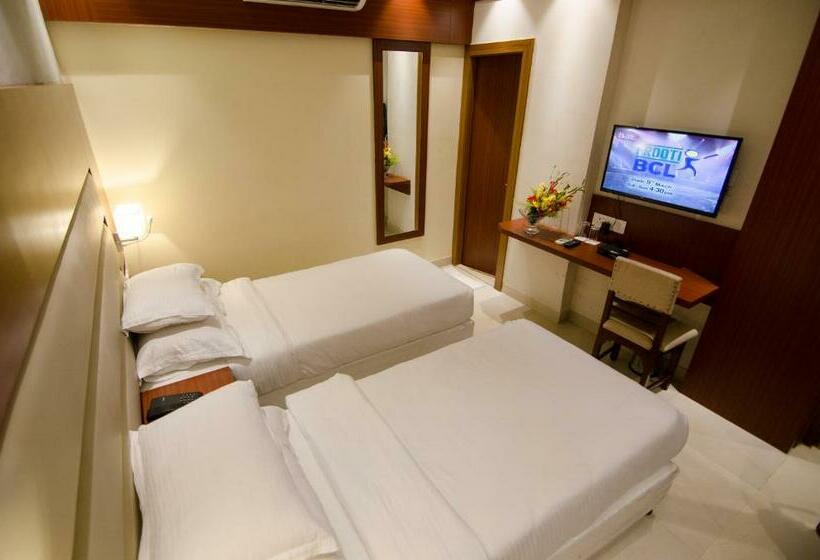 デラックスルーム, Aura