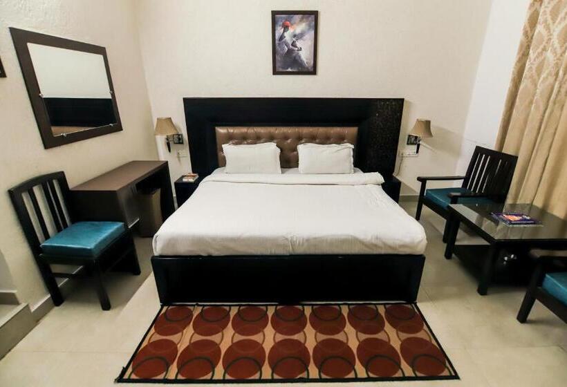 エクゼクティブルーム, Ishan A Ganges Riverside Retreat By Salvus