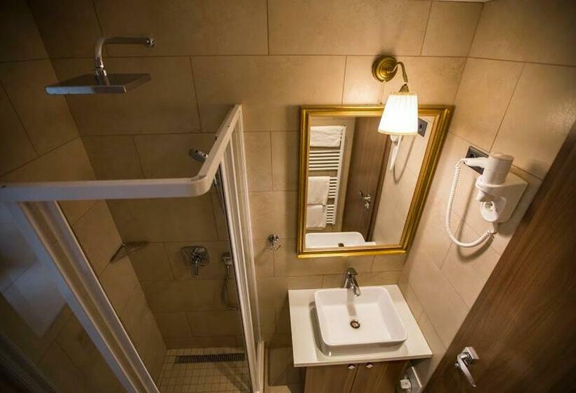 Номер Стандарт, Pole Position Beach