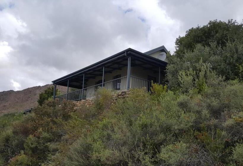 בקתת חדר, The Baths Natural Hot Springs