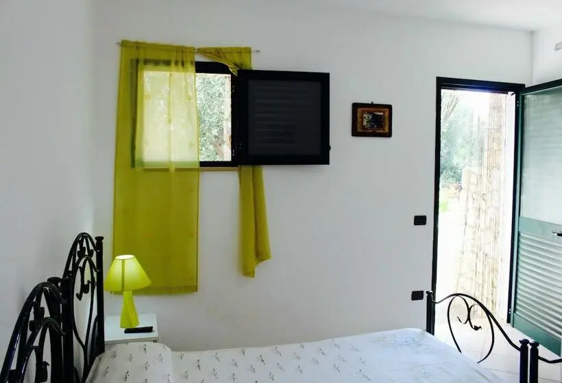 Triple Room Sea View, Amoru Bed & Breakfast