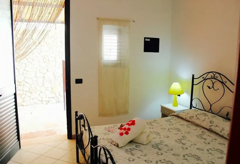 Habitació Triple Estàndard, Amoru Bed & Breakfast