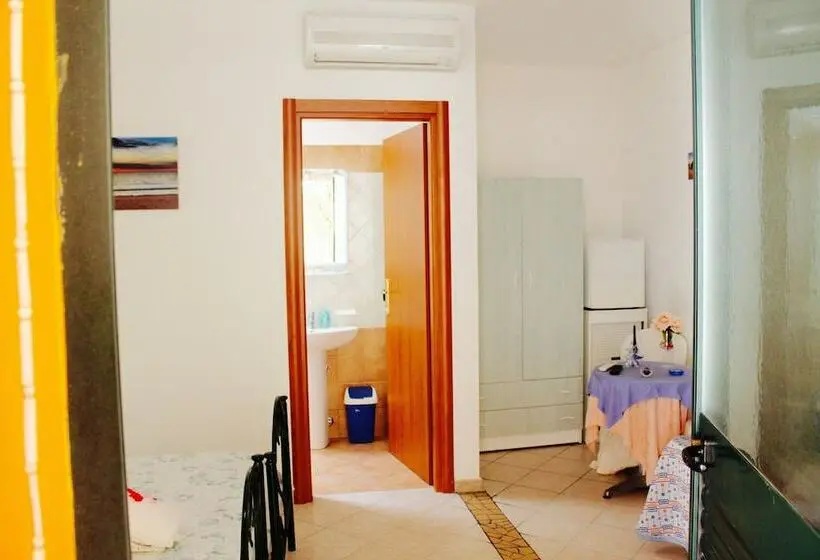 Triple Room Sea View, Amoru Bed & Breakfast