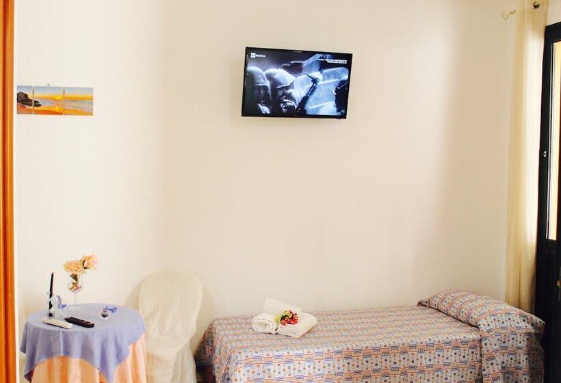 غرفة قياسية ثلاثية, Amoru Bed & Breakfast