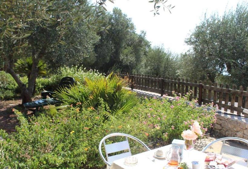 Triple Room Sea View, Amoru Bed & Breakfast