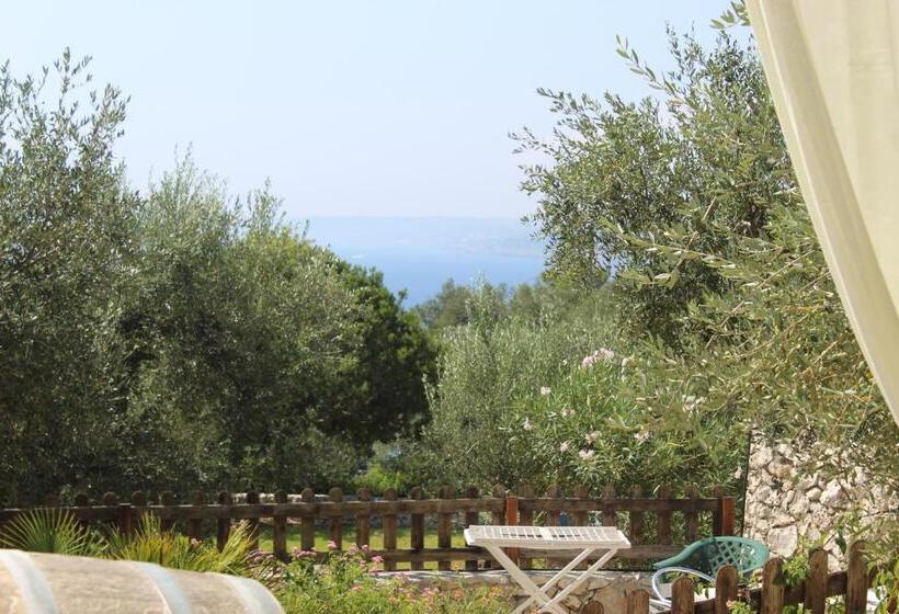 غرفة قياسية مطلّة علي البحر, Amoru Bed & Breakfast