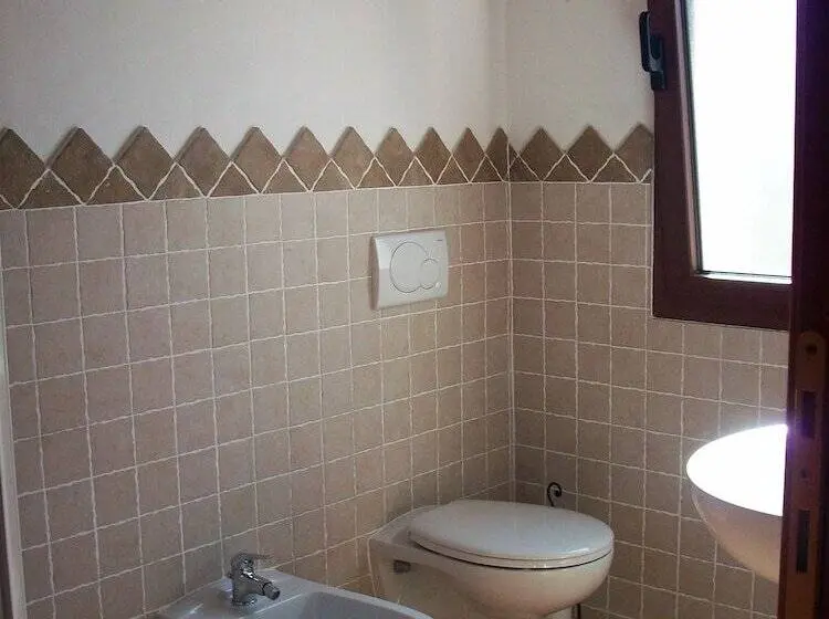 Standard Kolmen Hengen Huone Puutarhanäkymä, B&b Su Donnigheddu