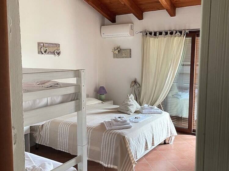 استودیو خانوادگی, B&b Su Donnigheddu