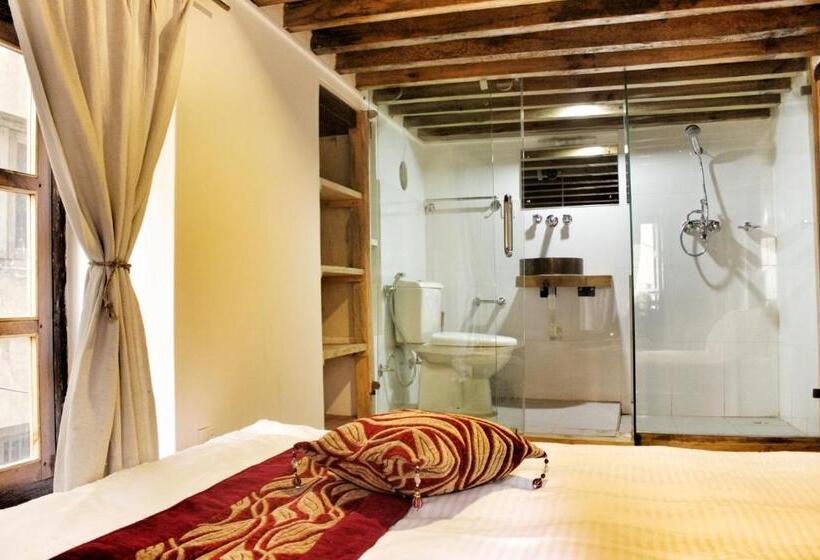 اتاق استاندارد یک نفره, Boutique Heritage Home