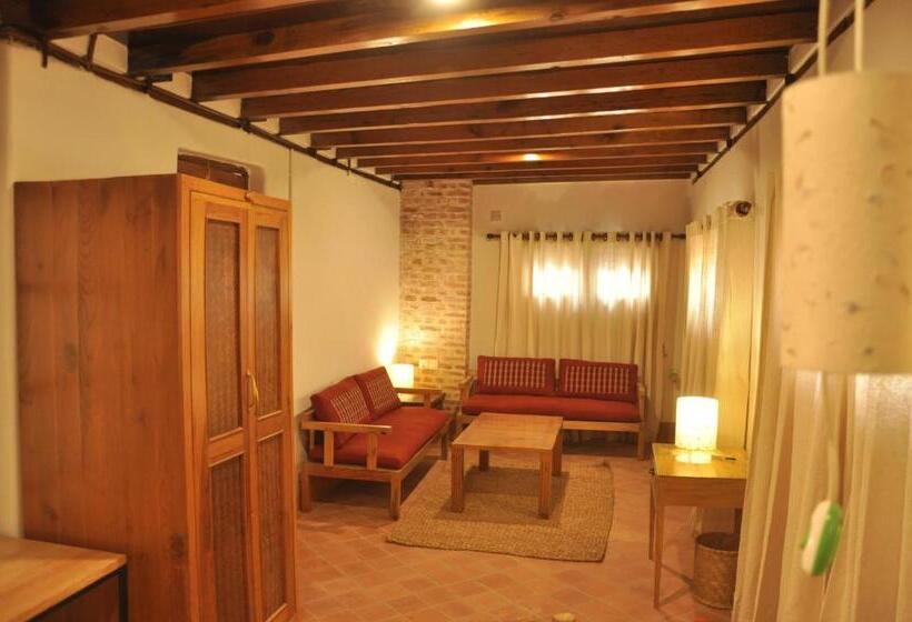 1 Bedroom Penthouse Apartment, Boutique Heritage Home